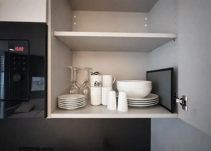 Homely! Skyview, Fair, Airport, Rooftop, Apartment! Lejlighed Frankfurt am Main