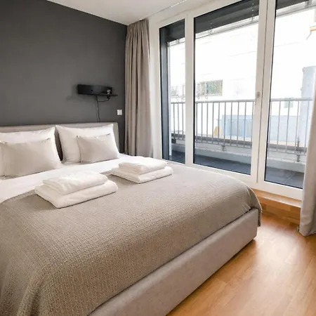 Apartamento Homely! Skyview, Fair, Airport, Rooftop, Apartment! *