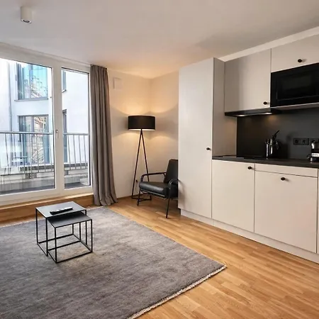 Homely! Skyview, Fair, Airport, Rooftop, Apartment! *