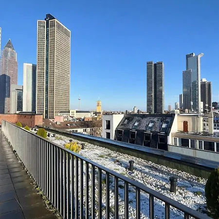 Homely! Skyview, Fair, Airport, Rooftop, Apartment! * Frankfurt nad Mohanem