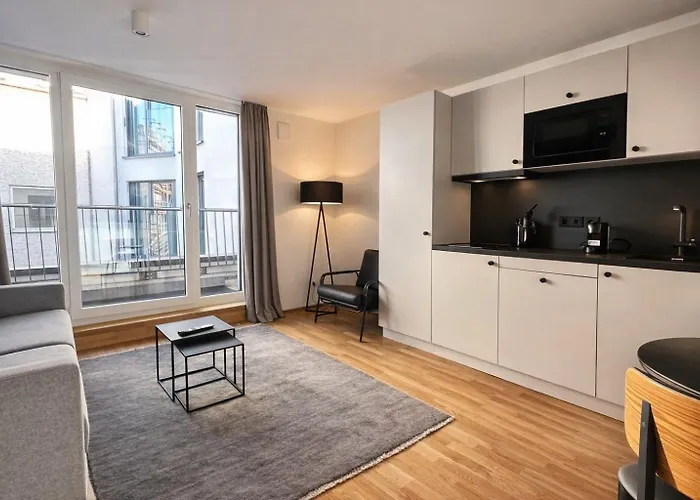 Homely! Skyview, Fair, Airport, Rooftop, Apartment! *